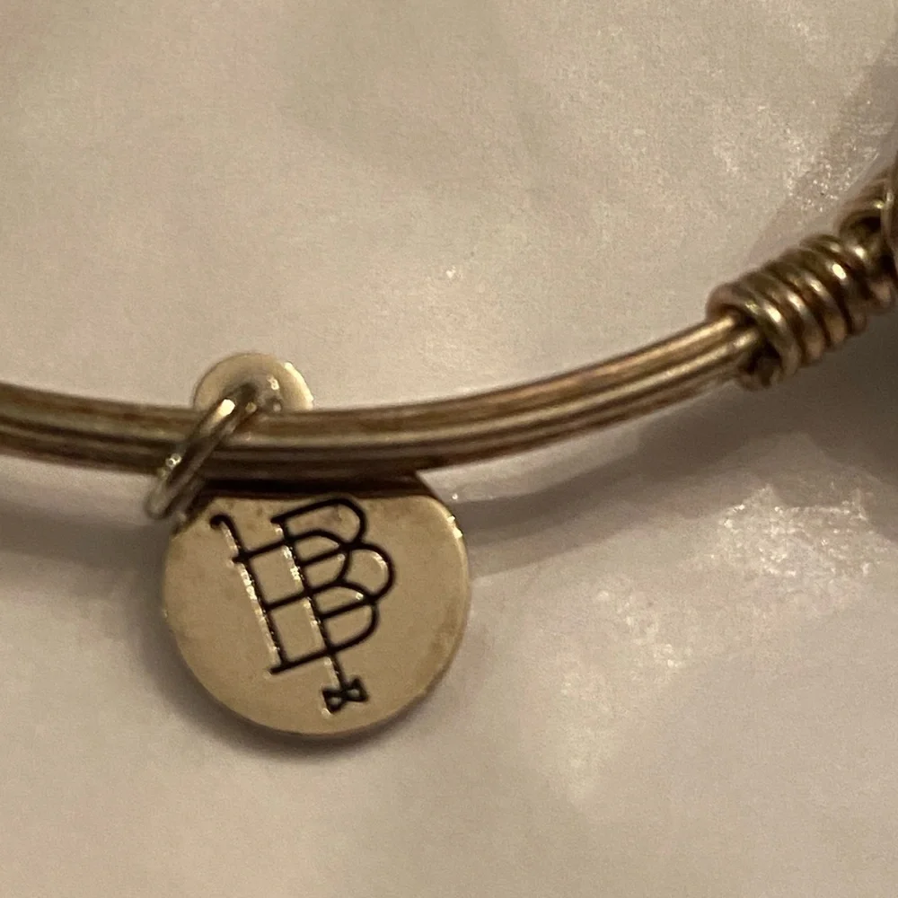 Bourbon and Bowties Pearl and Navy Bracelet Set - Picture 6 of 9